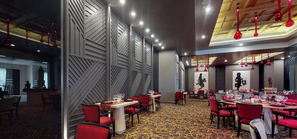 Radisson Blu Bengaluru Outer Ring Road Hotel Ngoại thất bức ảnh