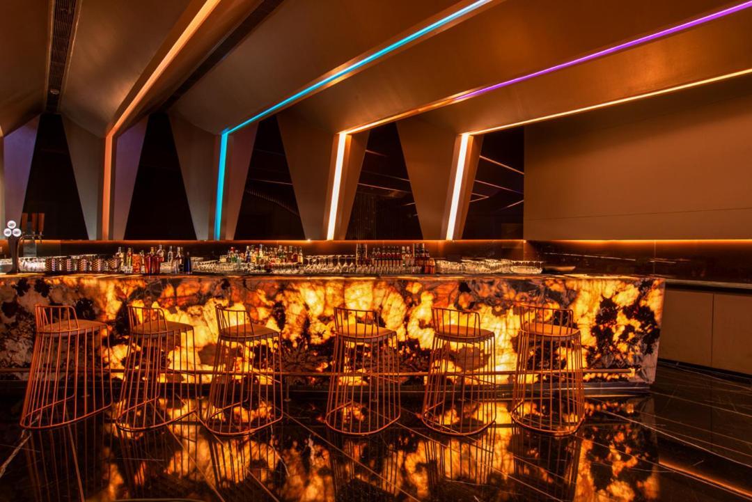 Radisson Blu Bengaluru Outer Ring Road Hotel Ngoại thất bức ảnh