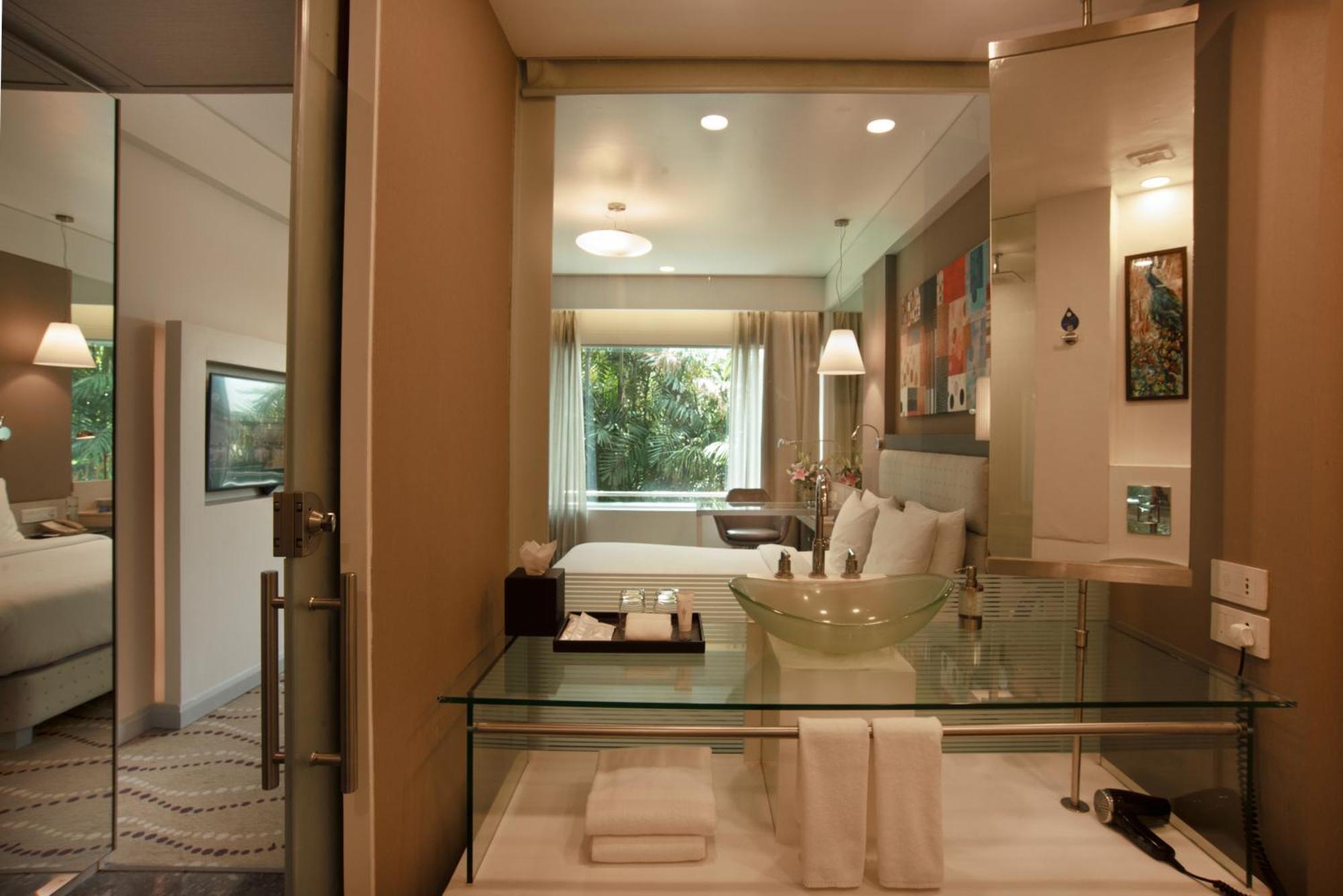 Radisson Blu Bengaluru Outer Ring Road Hotel Ngoại thất bức ảnh