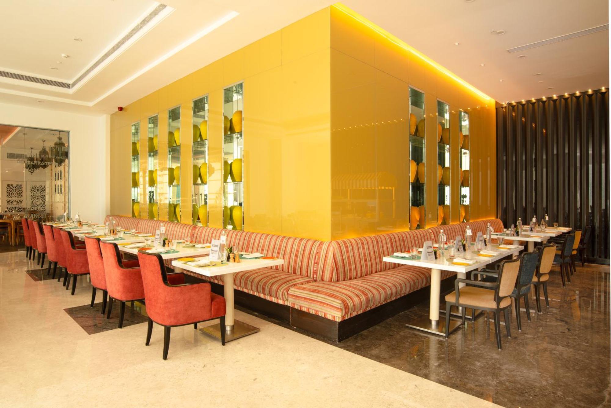 Radisson Blu Bengaluru Outer Ring Road Hotel Ngoại thất bức ảnh