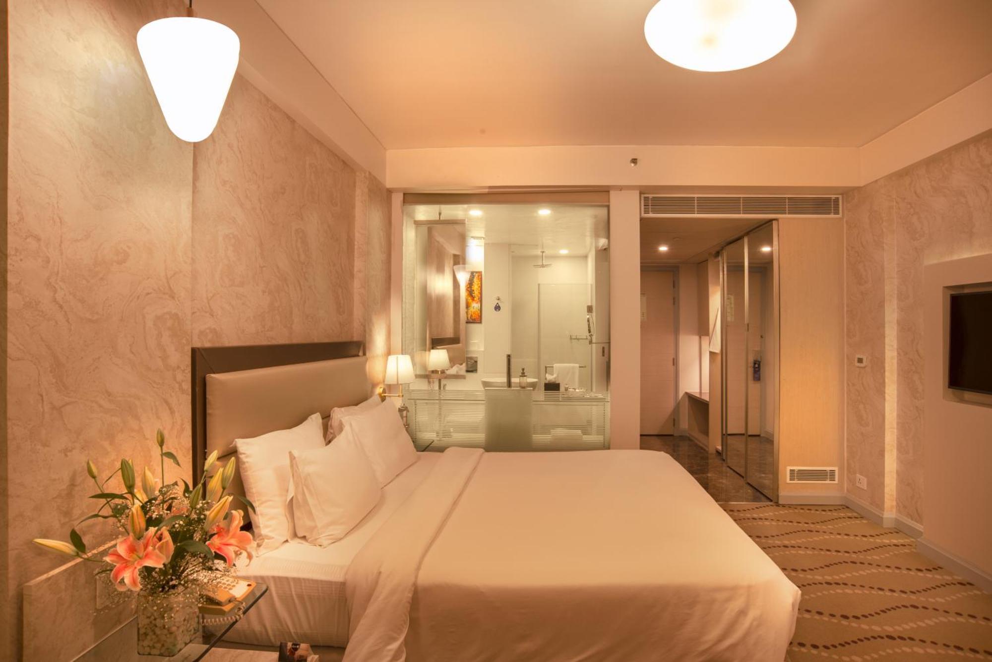 Radisson Blu Bengaluru Outer Ring Road Hotel Ngoại thất bức ảnh