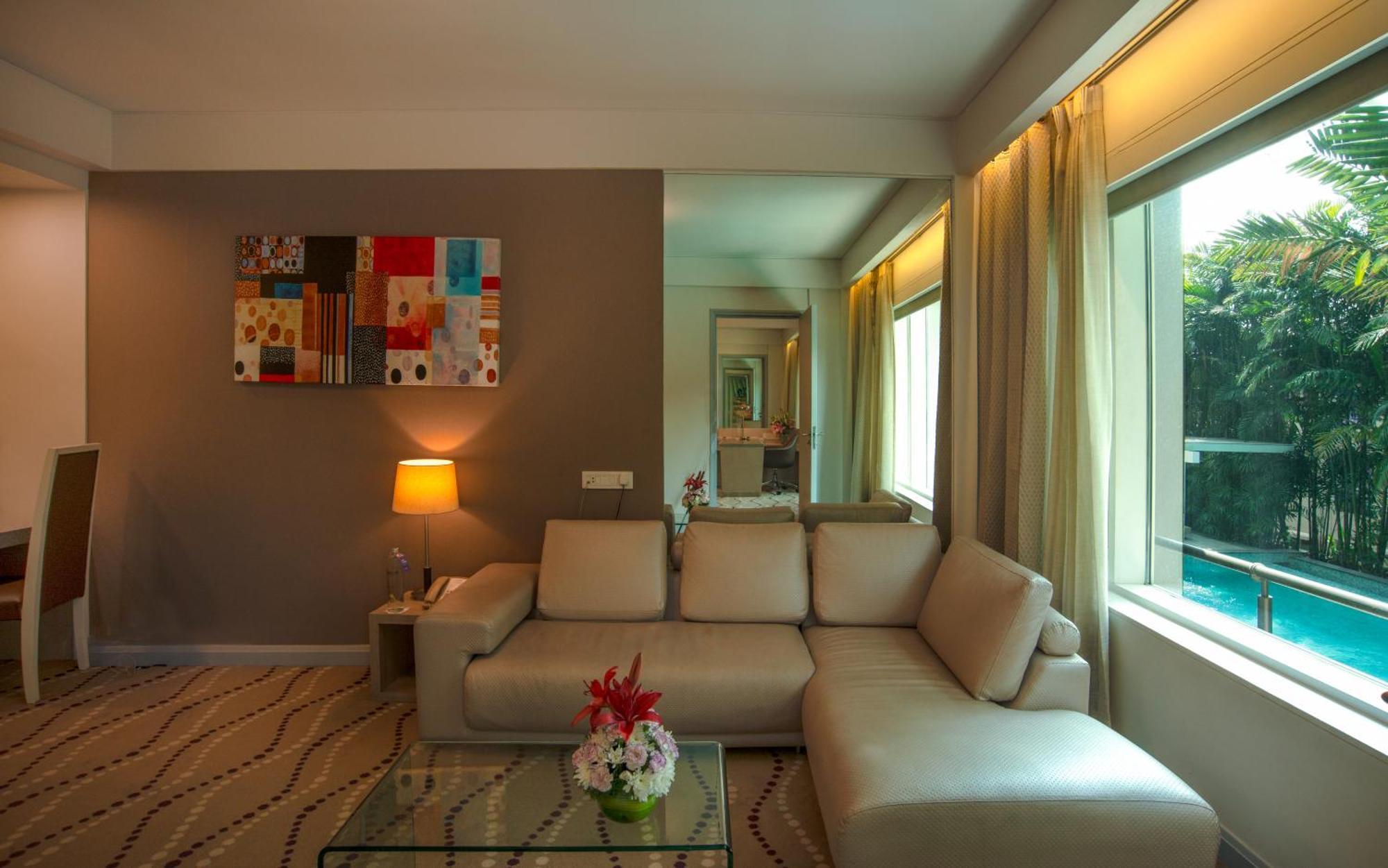 Radisson Blu Bengaluru Outer Ring Road Hotel Ngoại thất bức ảnh